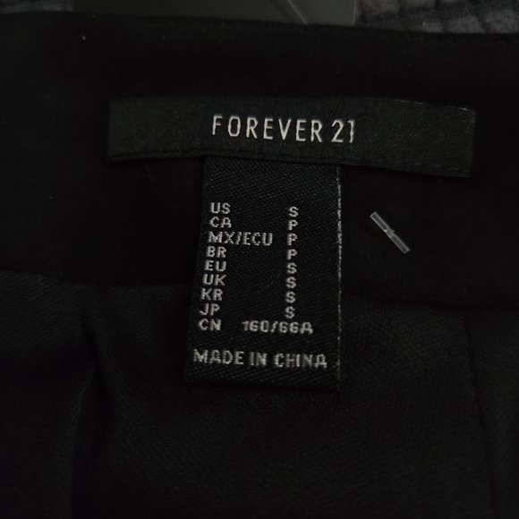 Forever 21 Black Mini Skirt with Floral Embroidery - Picture 8 of 10